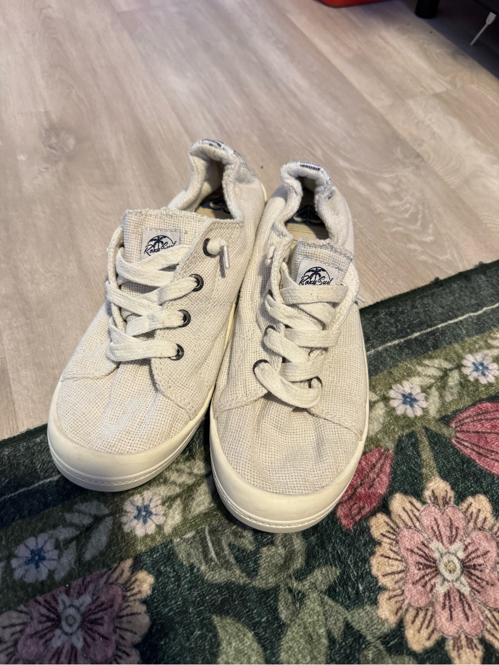 Roxy shoes
